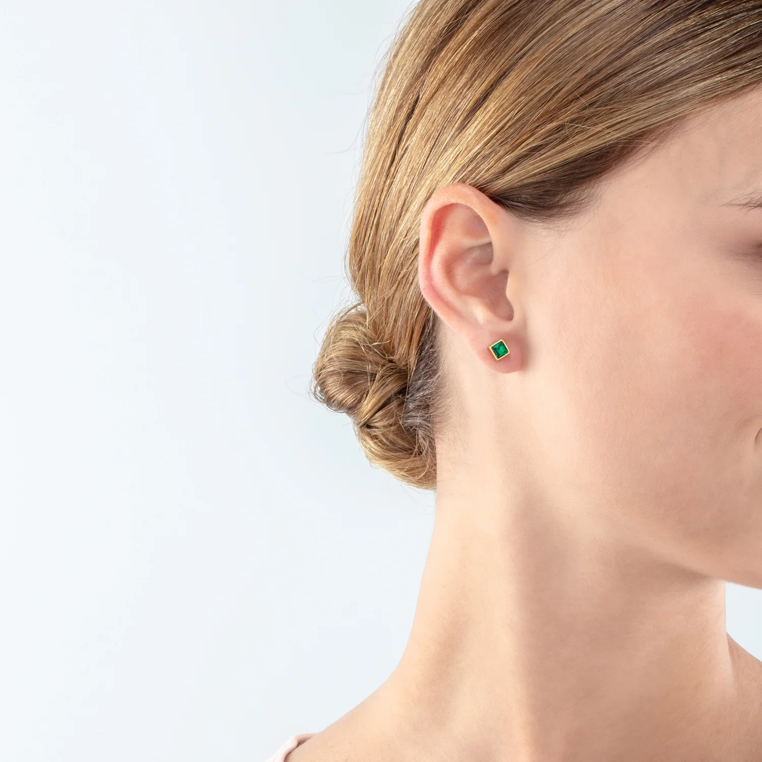 Brilliant Square small earrings gold dark green - Image 4