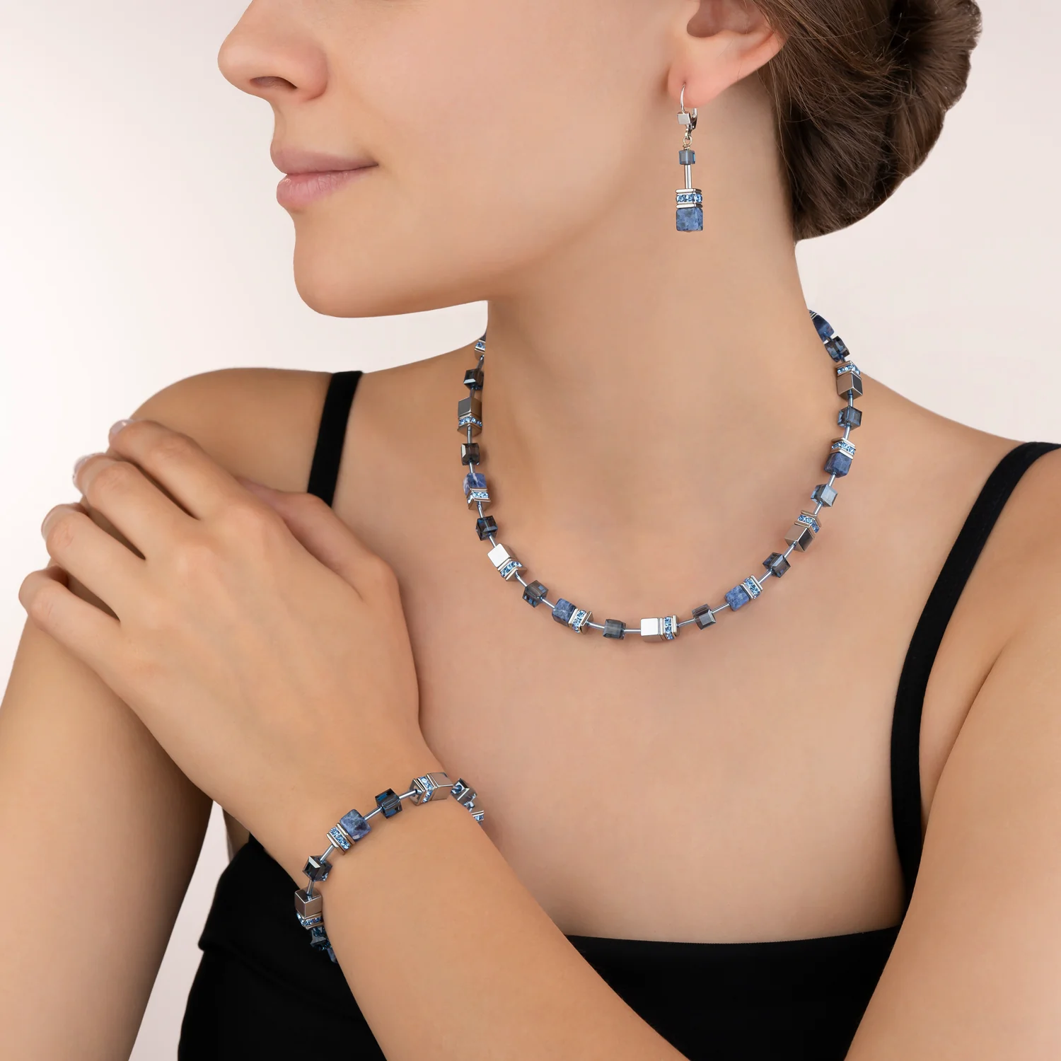 GeoCUBE® Bracelet  sodalite & haematite blue - Image 4