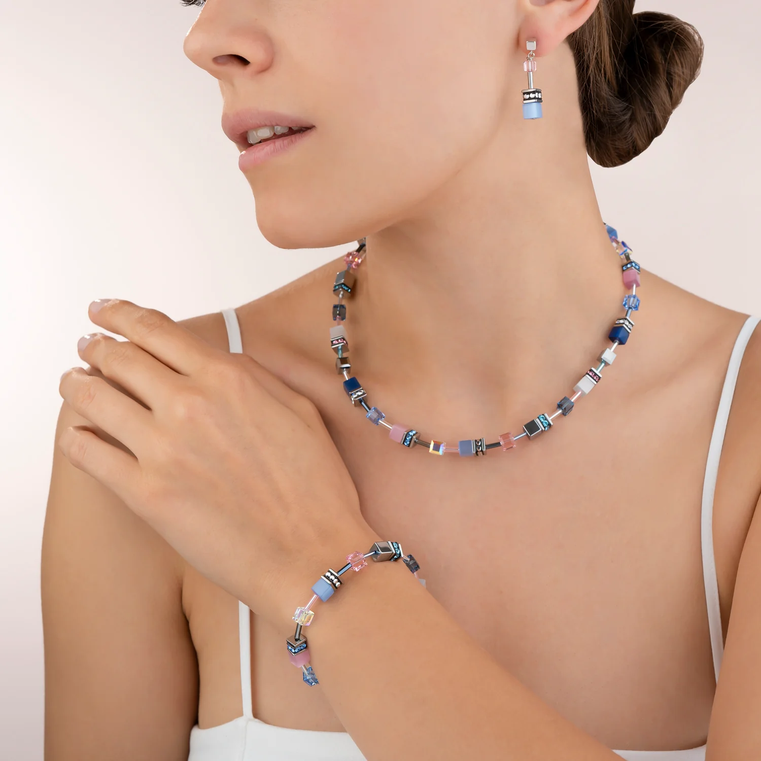 GeoCUBE® Earrings blue-rose - Image 4