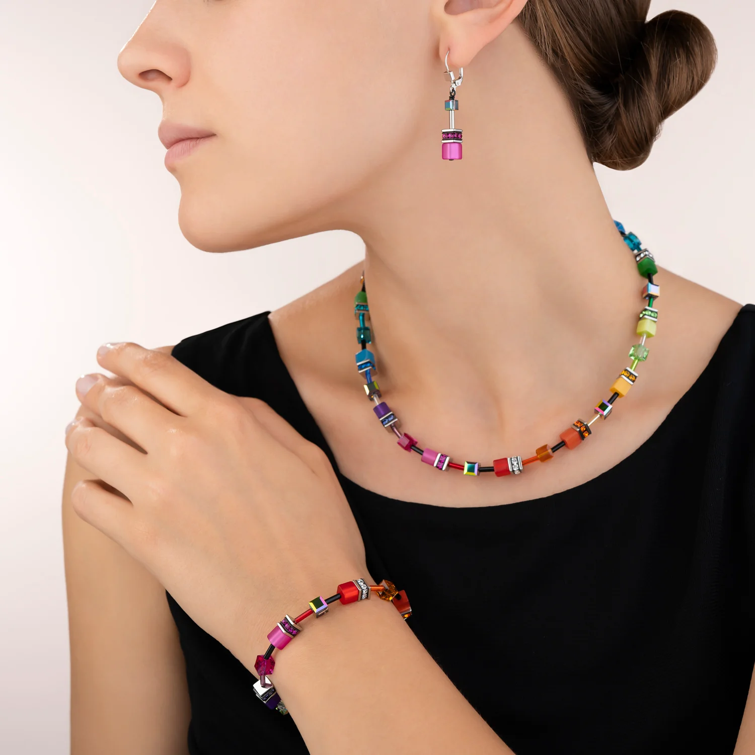 GeoCUBE® Earrings pink - Image 4