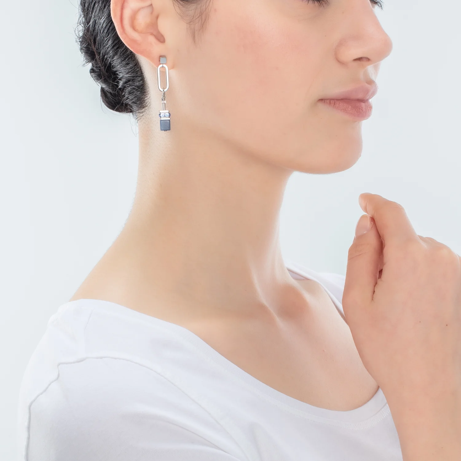 GeoCUBE® Fusion Chain earrings silver blue - Image 4