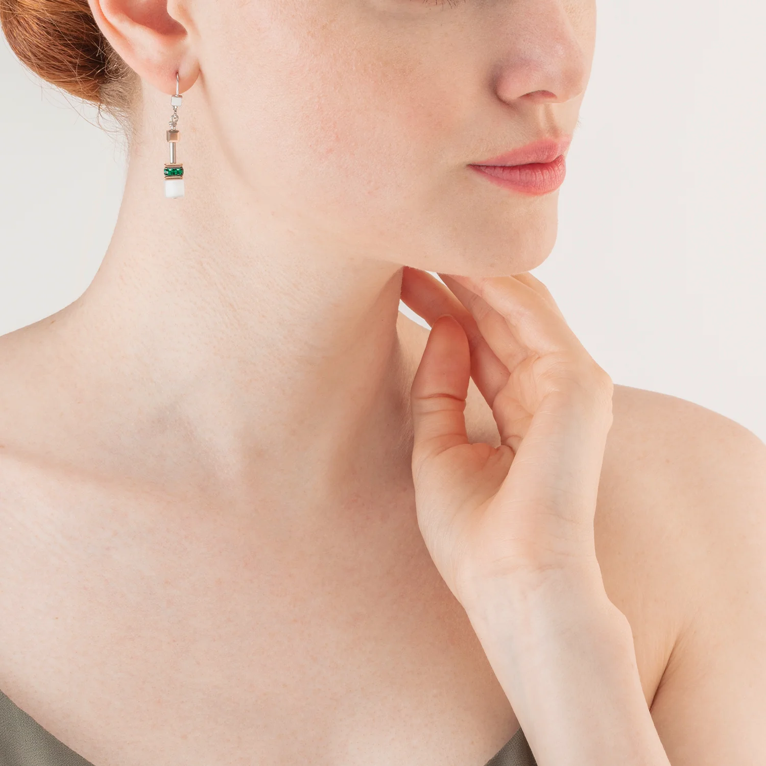 GeoCUBE® Iconic earrings rose gold white & dark green - Image 4