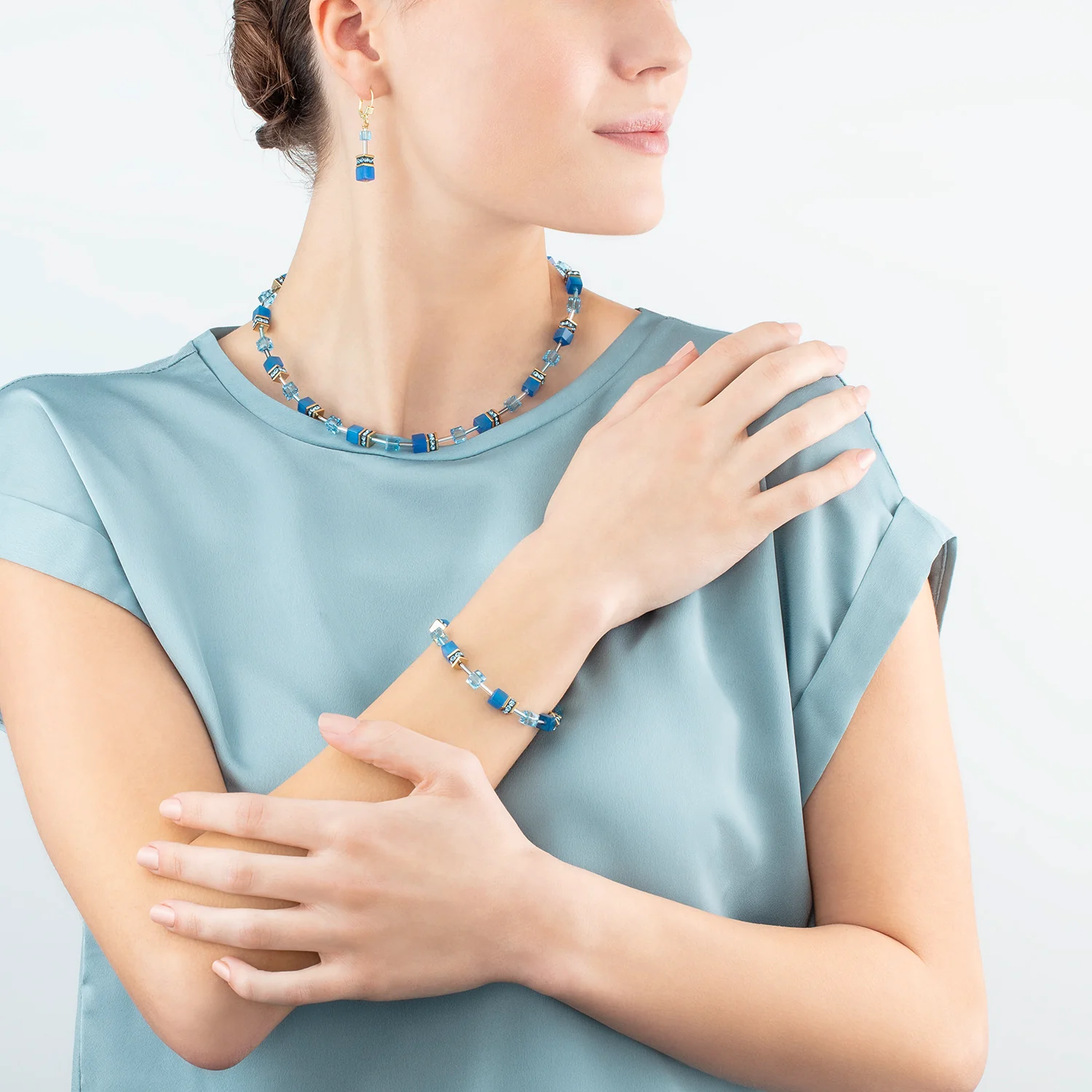 GeoCUBE® Iconic Mono Gold bracelet turquoise - Image 4