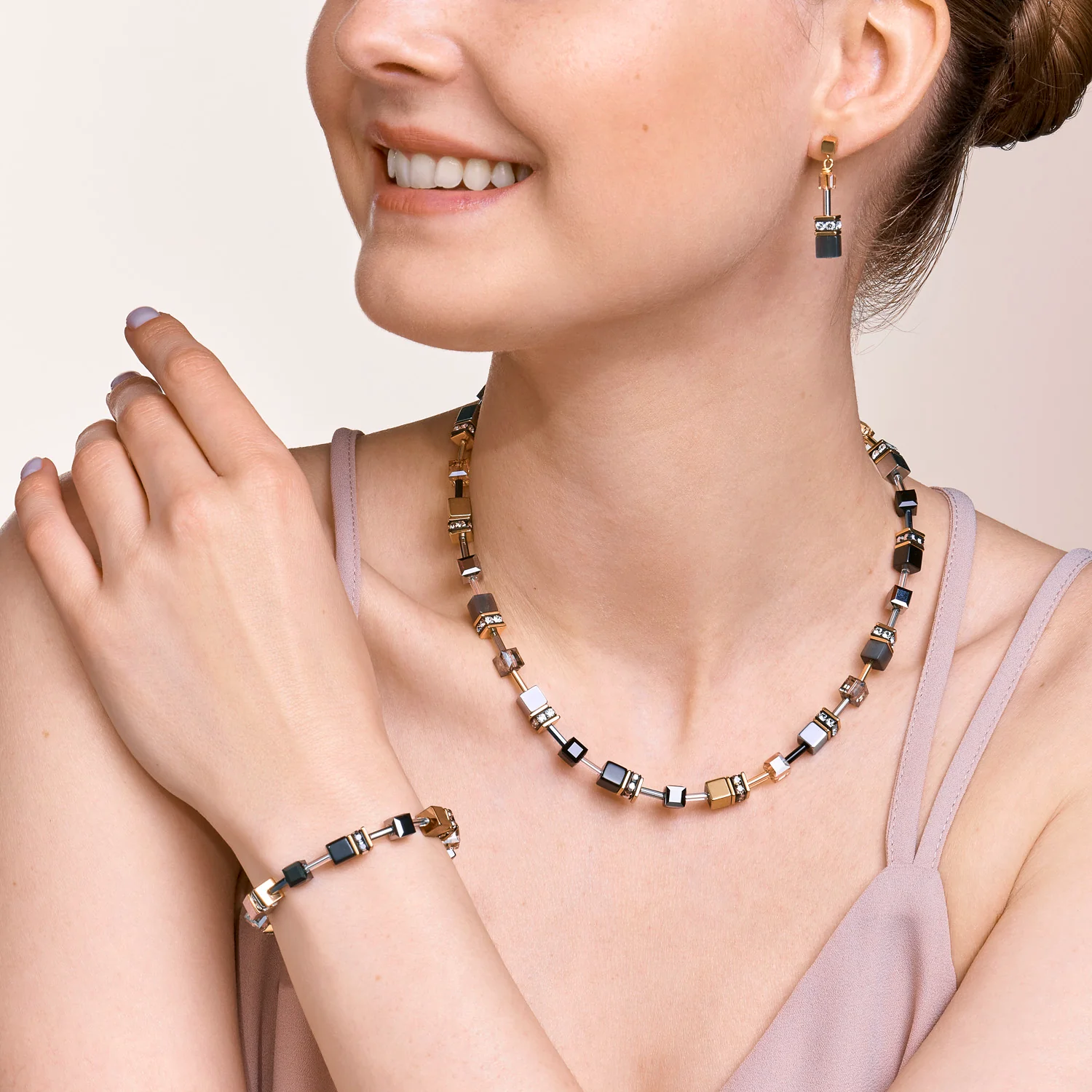 GEOCUBE® Necklace grey-gold - Image 4