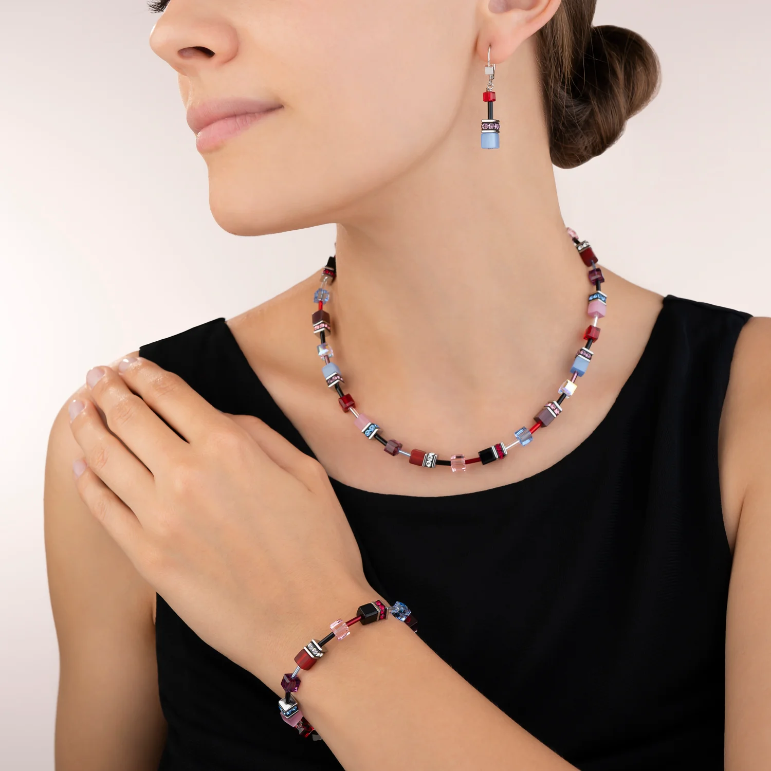 GeoCUBE® Necklace purple-red-blue - Image 4