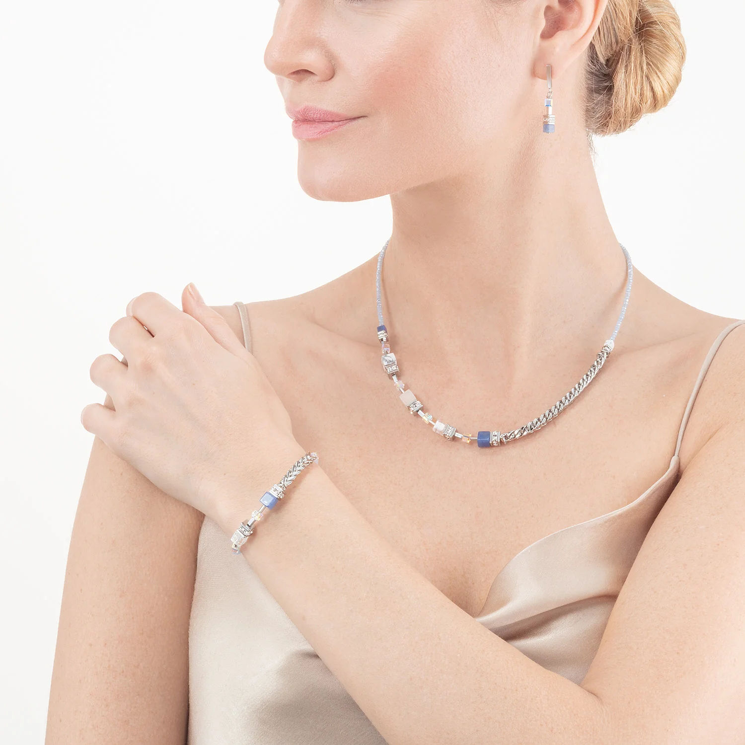 GeoCUBE® Precious Fusion Chunky Chain necklace light blue - Image 4