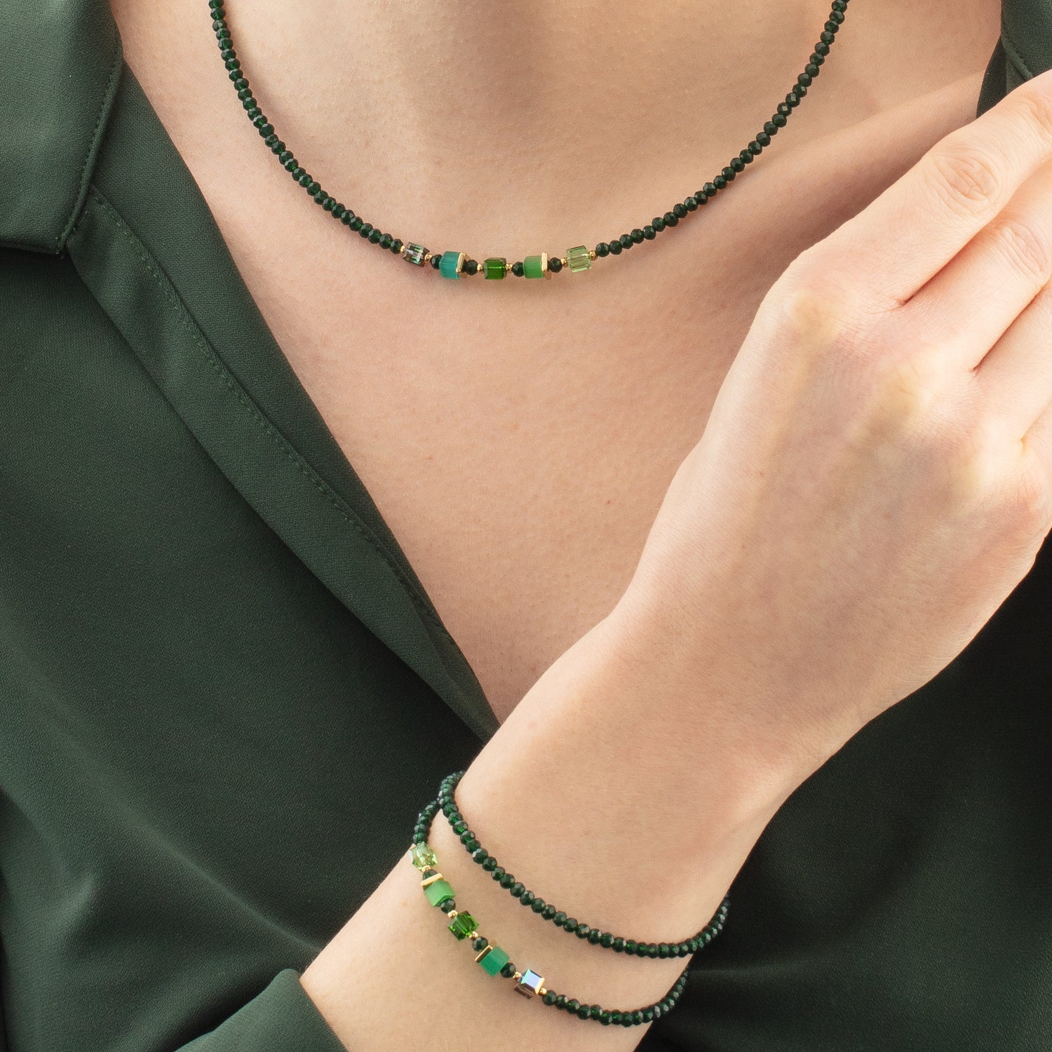 Joyful Colours Update Necklace gold-green - Image 4