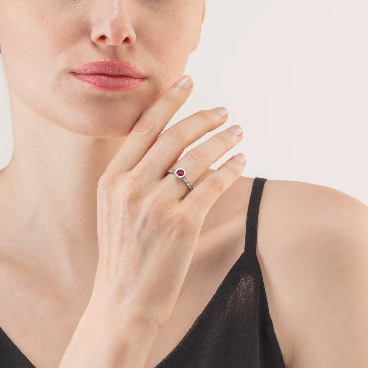 Sparkling Dots ring silver red - Image 3