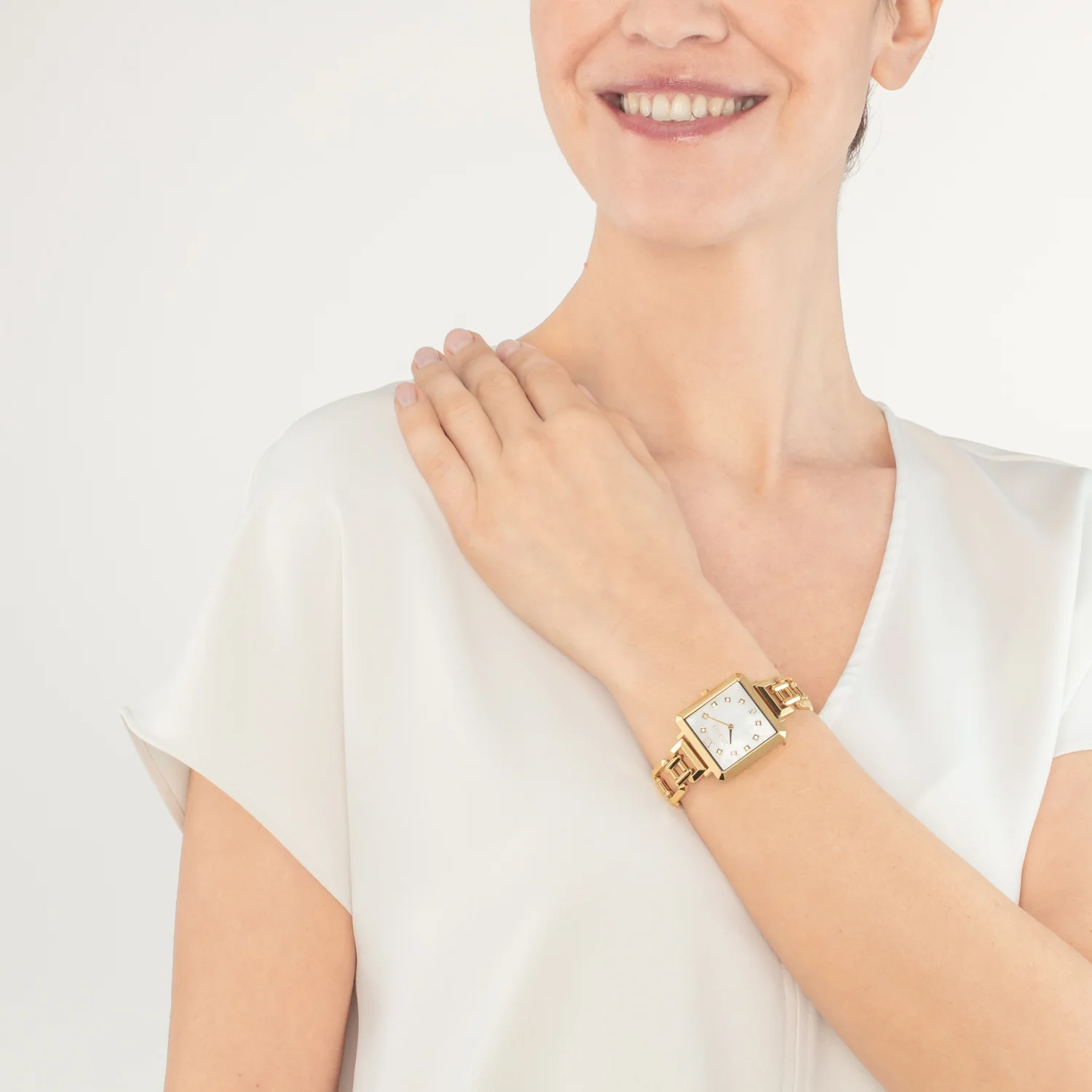 Watch Iconic Cube Golden Moments Statement Gold - Image 3